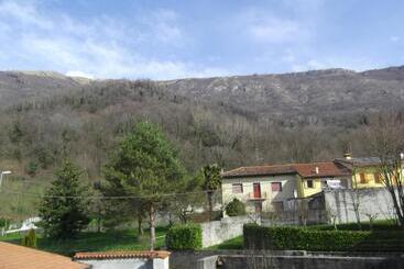 ベッドアンドブレックファースト Sentiero Valinis