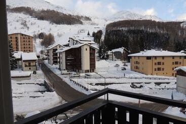 בית מלון כפרי Andossi