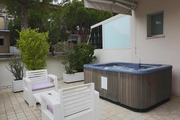 호텔 Caribia Pinarella