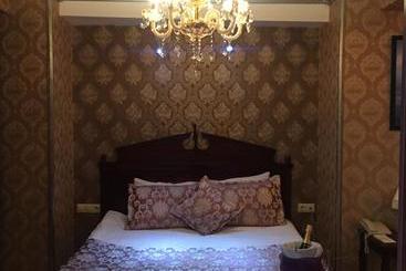 هتل Club Rose Bay