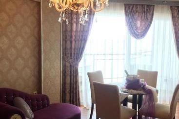 هتل Club Rose Bay