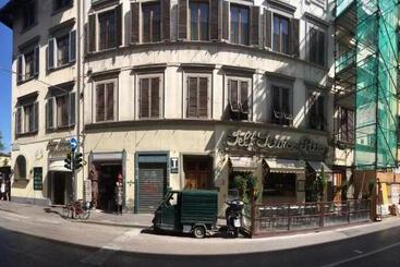 هتل Miceli  Civico 50