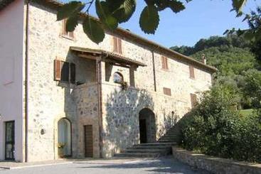 בית מלון כפרי Villa Acquafredda