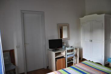 هتل Villa Acquafredda
