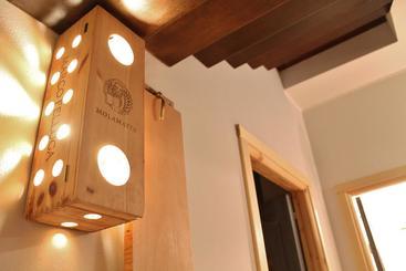 تختخواب و صبحانه Rooms Maison 3 Magnoni