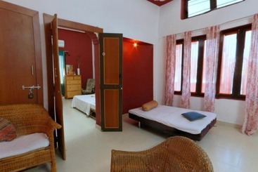 צימר Sunshine Guest House