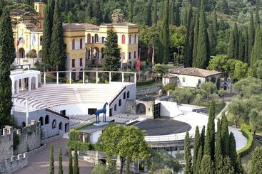 Отель Eden Reserve