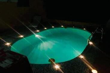 تختخواب و صبحانه Beatrice Home
