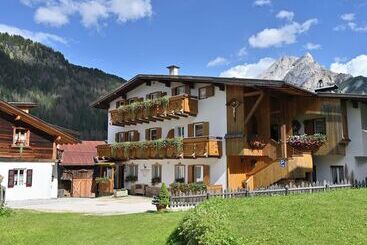 هتل Albergo Majorka