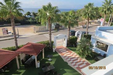 בית מלון כפרי Costa Azzurra