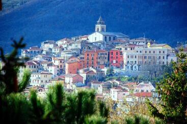 فندق Elvira Fiuggi