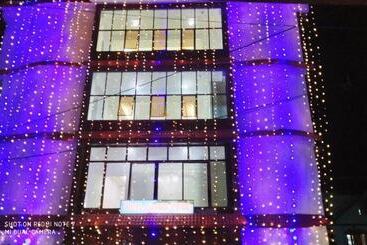 فندق Island Pride