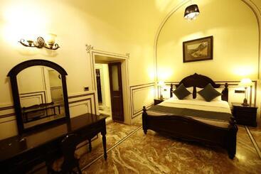 リゾートホテル Khas Bagh