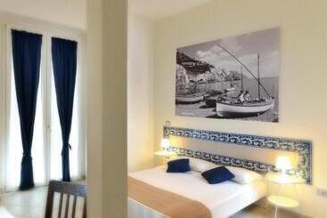 تختخواب و صبحانه Santi E Saraceni Rooms