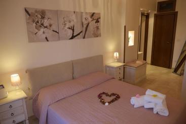Attis B&b