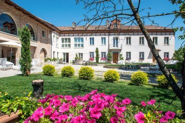 Bed and Breakfast Langhe Country House