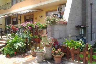 مبيت وإفطار Sa Mariposa