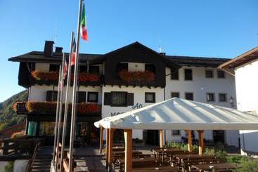 ホテル Morgenleit