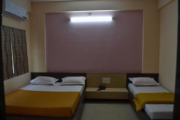Hotel Somnath Atithigruh