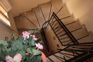 مبيت وإفطار Albachiara Holidays