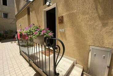 تختخواب و صبحانه Casa Riri