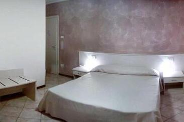 فندق Albergo Grifone 1891