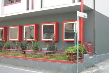 בית מלון כפרי Scacco Rosso