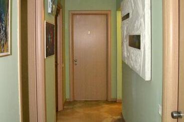 B&b Bed& Fly   Mamma Mia