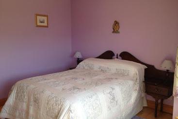تختخواب و صبحانه Bayview House