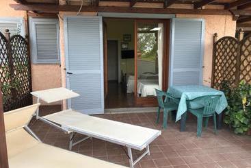 تختخواب و صبحانه Guest House Villa Di Judighes