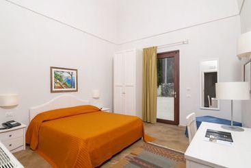 تختخواب و صبحانه Casale Domè