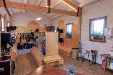 تختخواب و صبحانه Monterosato Country House