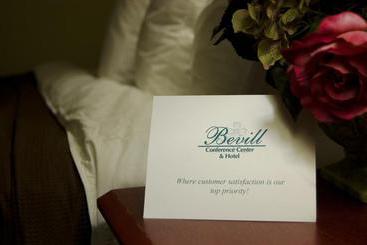 هتل Bevill Conference Center &