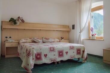 فندق Garni Excelsior