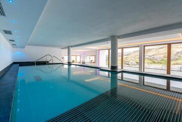 בית מלון כפרי Passo Sella Dolomiti Mountain Resort