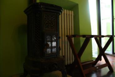 B&b44