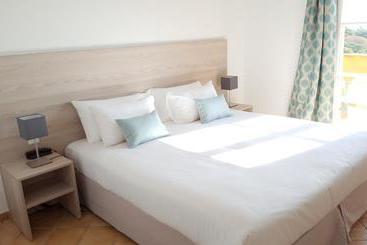 هتل Hôtel Les Bouis   Vue Mer