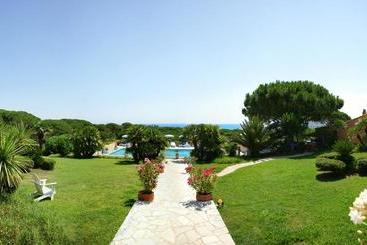 هتل Hôtel Les Bouis   Vue Mer
