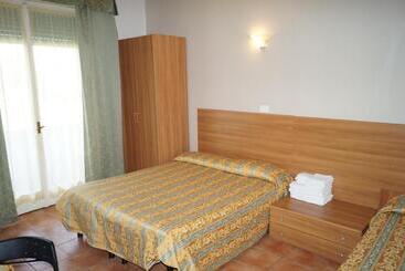 Отель Zeus Lido Di Classe Room Only