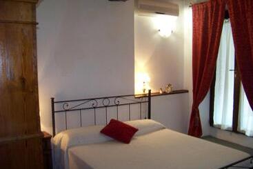 צימר Valdipetrina Appartamenti