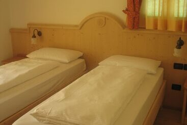 צימר Agritur Cornasest