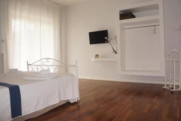 B&b Lullymia
