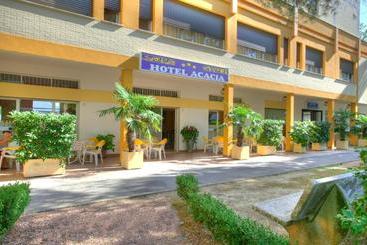 هتل Acacia