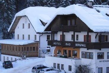 فندق Bad Bergfall