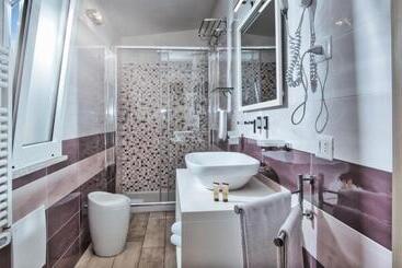 هتل Smart Suite & Apartments