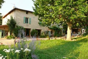 Bed and Breakfast La Source, Vegetarian Guest House