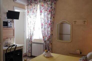 민박 Affittacamere Da Carla