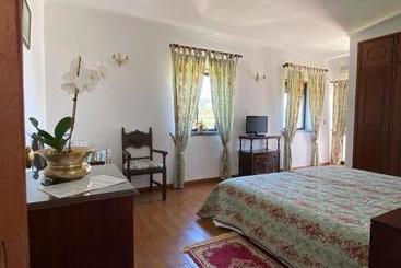 تختخواب و صبحانه Guest House Toca Dos Grilos