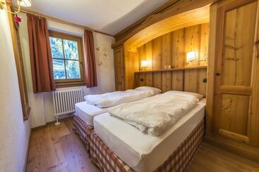 مبيت وإفطار Rifugio Lago Nambino