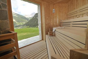 هتل Chalet Dlaces